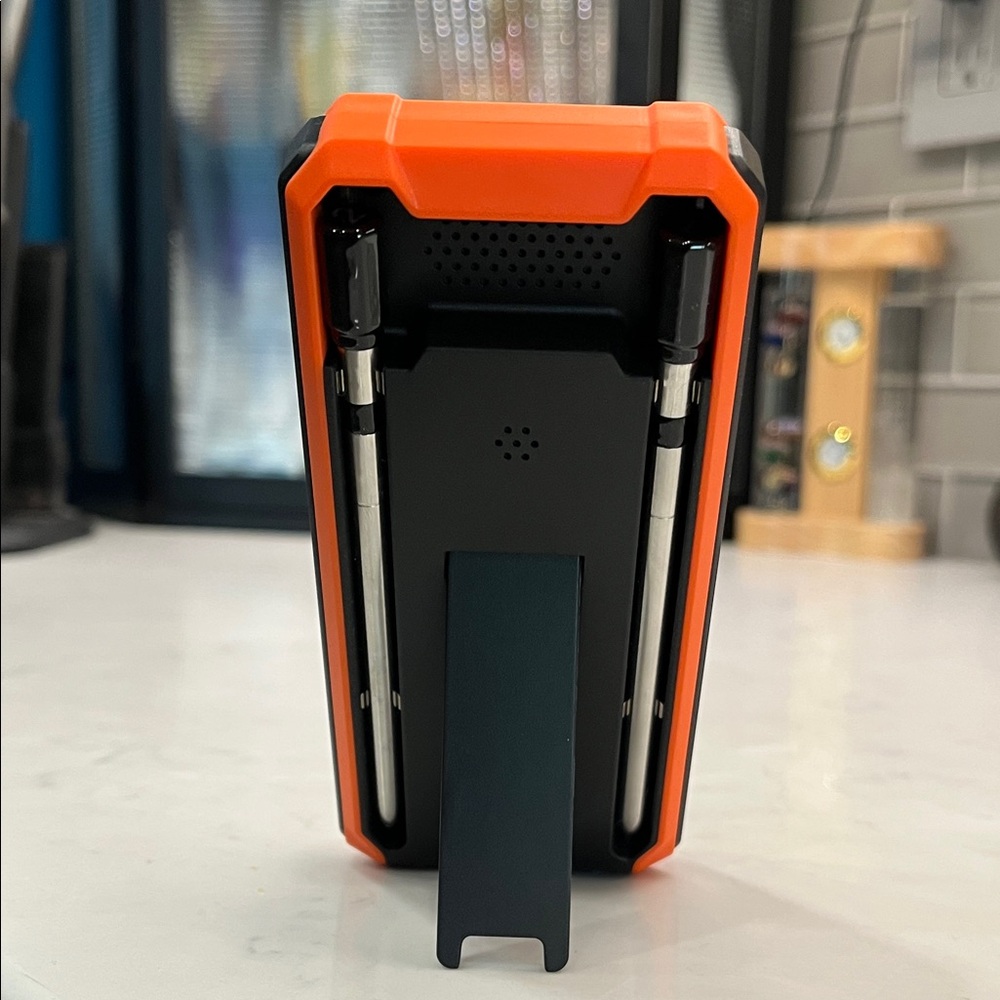 Wireless Smart Meat Thermometer with App - Picture 2 of 4